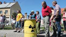 V Deštné se lidé sešli při protestu proti vybudování úložiště jaderného odpadu.