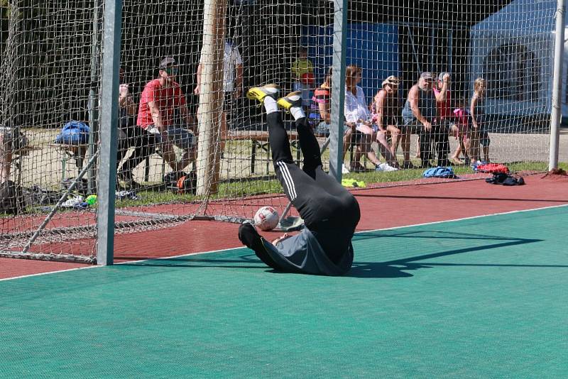 Na hřišti sportovního centra Bobelovka se konal už 14. ročník fotbalového turnaje Michálek Cup.