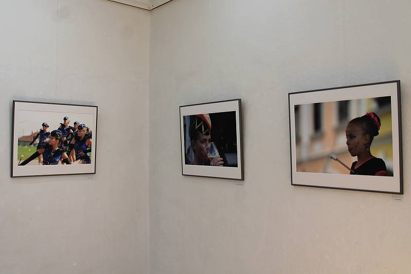 Dačické muzeum otevřelo dvě výstavy fotografií.