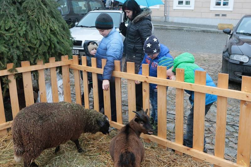 Vánoční trhy v Kardašově Řečici 21. prosince 2019.