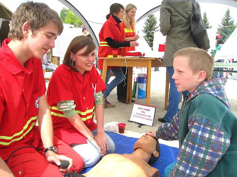 Zdravotně osvětová akce Pomoz pomoct! v Jindřichově Hradci.