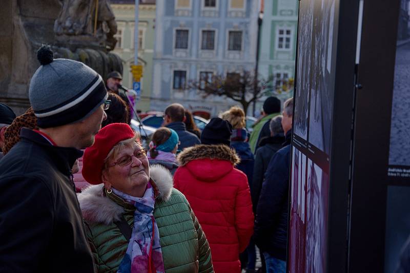 Vernisáž výstavy 30 let svobody zahájila Jindřichohradecký festival svobody.