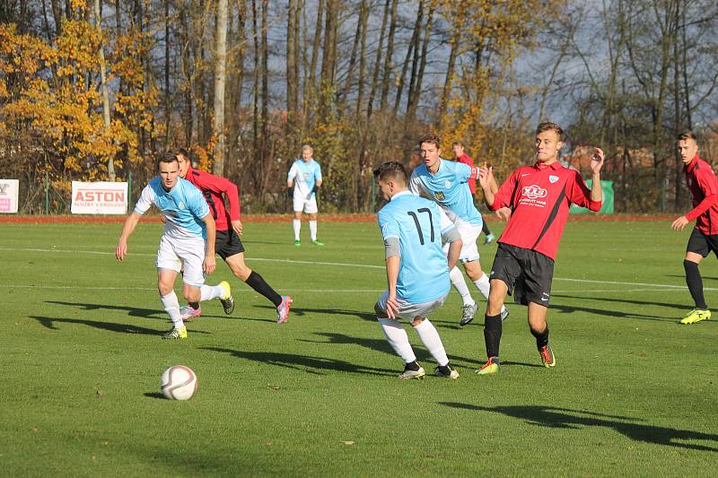 Ve 14. kole krajského přeboru jindřichohradečtí fotbalisté porazili Táborsko B 6:1.