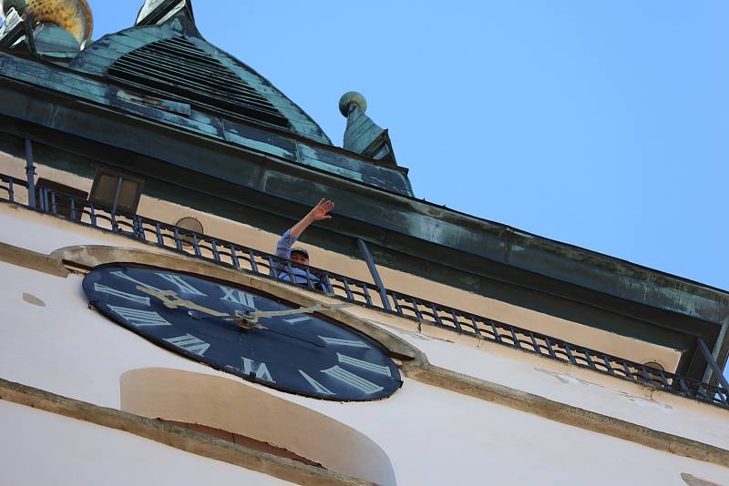 Tradiční závod Běž na věž v podání Muzea Jindřichohradecka se uskutečnil už potřiadvacáté.