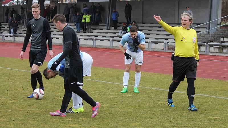 Jindřichohradečtí fotbalisté v úvodním jarním kole krajského přeboru porazili Olešník 5:1.