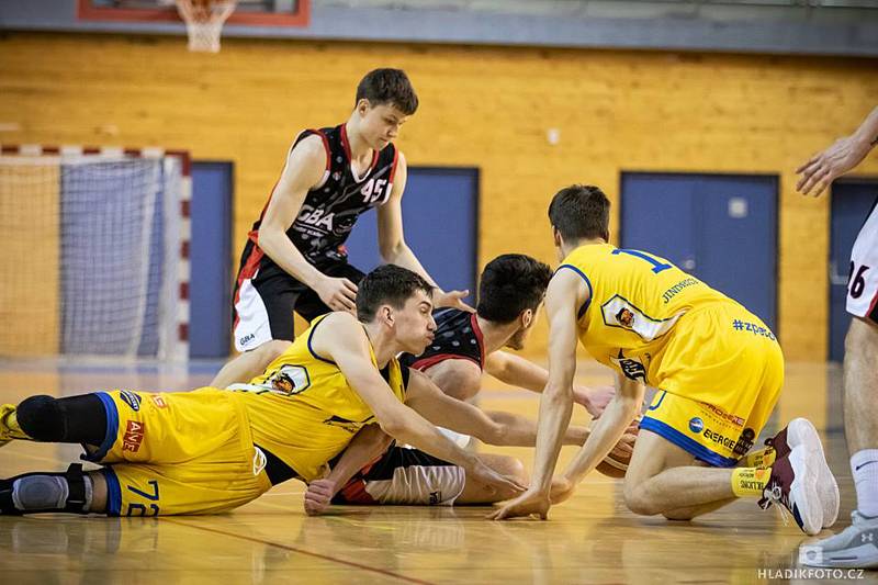 Hráči Fio Basketu sice ve druhém finálovém souboji play off I. ligy doma porazili GBA EU Praha 80:76, ale z titulu se radoval hostující tým.