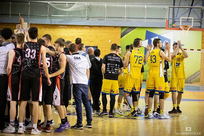 Hráči Fio Basketu sice ve druhém finálovém souboji play off I. ligy doma porazili GBA EU Praha 80:76, ale z titulu se radoval hostující tým.