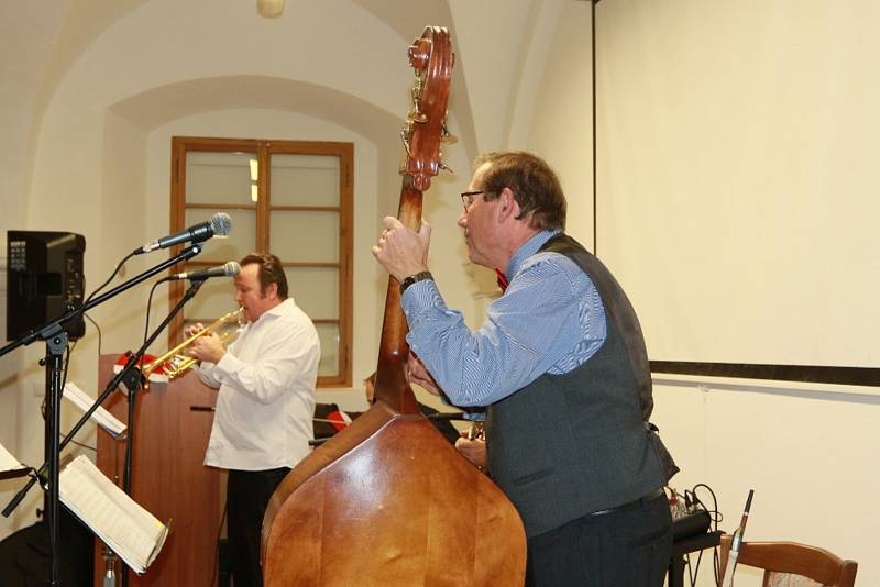 Adventní koncert JH Swing Bandu v Jindřichově Hradci.
