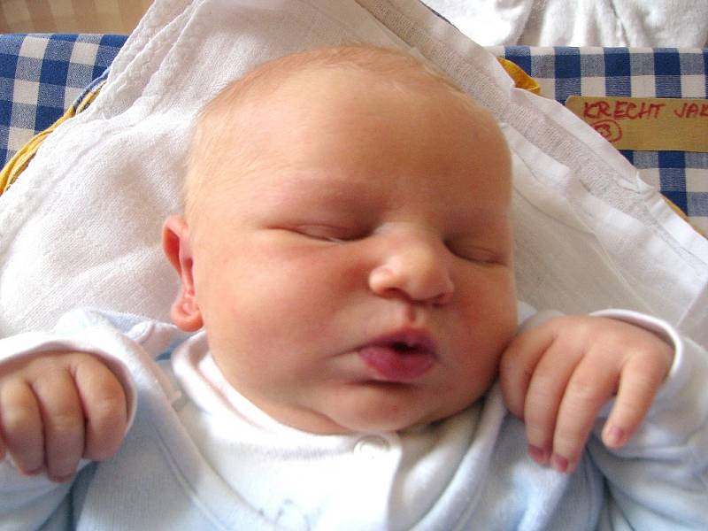 Jakub Krecht z Veselí nad Lužnicí se narodil 28. září 2012 Aleně a Milanovi Krechtovým. Měřil 50 centimetrů a vážil 3750  gramů.