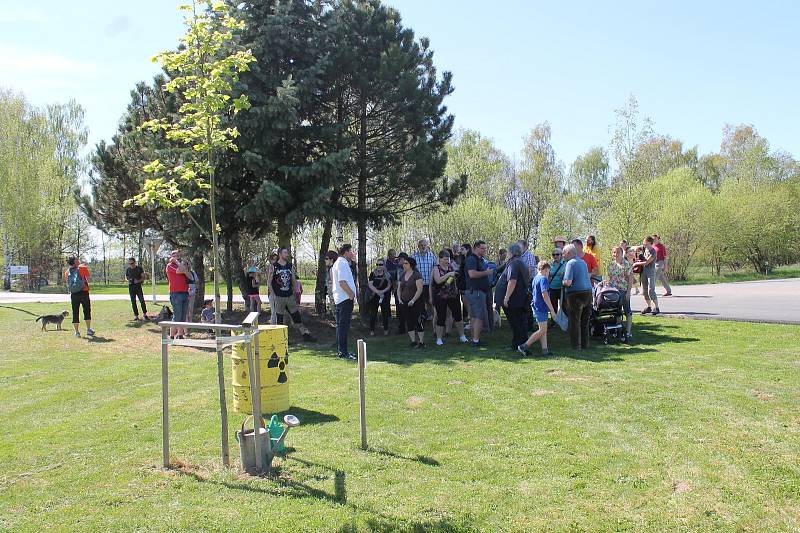 V Deštné se lidé sešli při protestu proti vybudování úložiště jaderného odpadu.