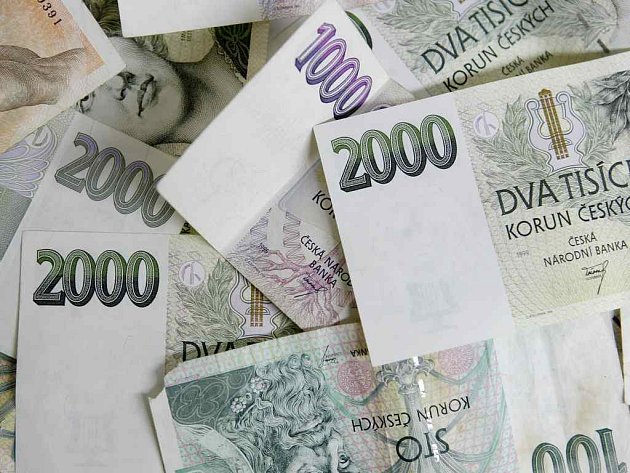 Lidé přišli o tři miliony korun. Policie řeší šestnáct internetových podvodů