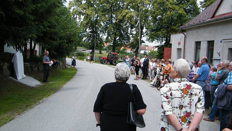 Sobotní setkání rodáků v Hatíně.