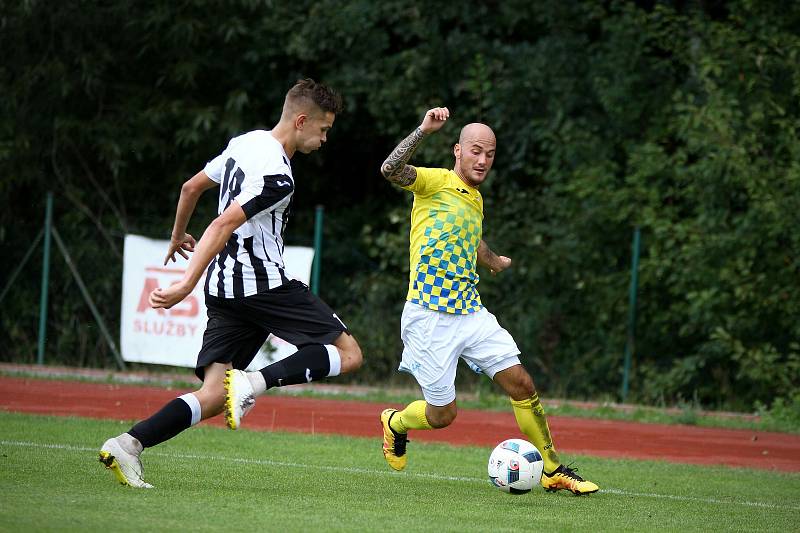 Jindřichohradečtí fotbalisté v divizi podlehli favorizované pražské Admiře 2:3.