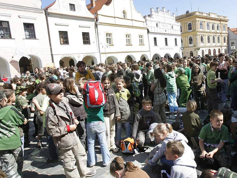 Kapr na třeboňském náměstí byl 40 metrů dlouhý a dvacet široký.