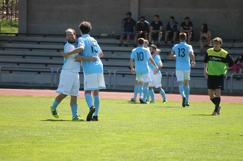 Jindřichohradečtí fotbalisté si v 22. kole KP poradili s Osekem, který porazili 3:1.