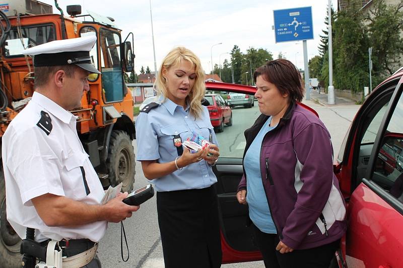 Policejní kontrola v rámci kampaně Zastav jízdu smrti. 