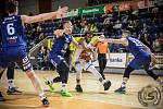 Jindřichohradečtí basketbalisté ve svém nejlepším utkání tohoto ročníku KNBL porazili  Děčín vysoko 106:75.