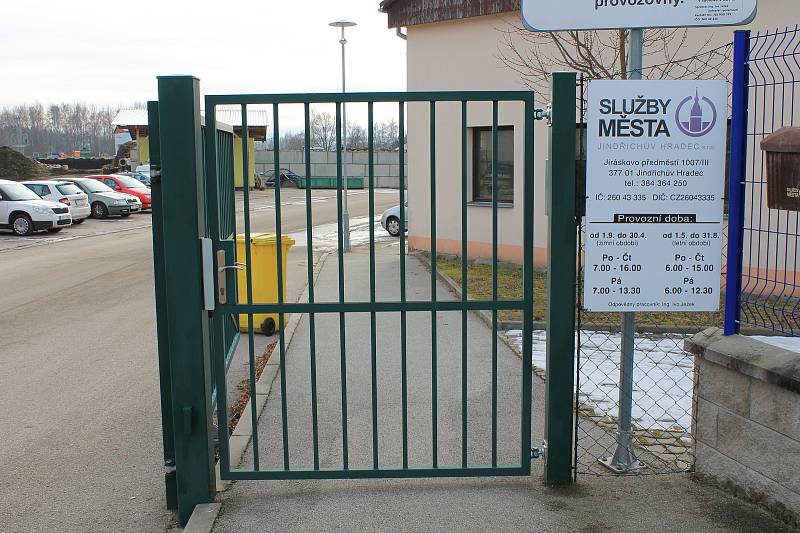 Záchytná stanice pro opuštěná zvířata by měla vzniknout v sousedství areálu Služeb města Jindřichův Hradec.