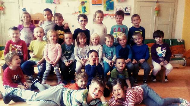 Děti z mateřské školy v Lužnici.
