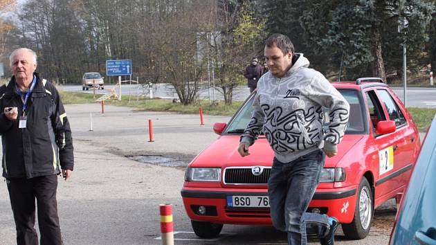 V Jindřichově Hradci a okolí se jel automobilový orientační závod Jindřichohradecký kapr.