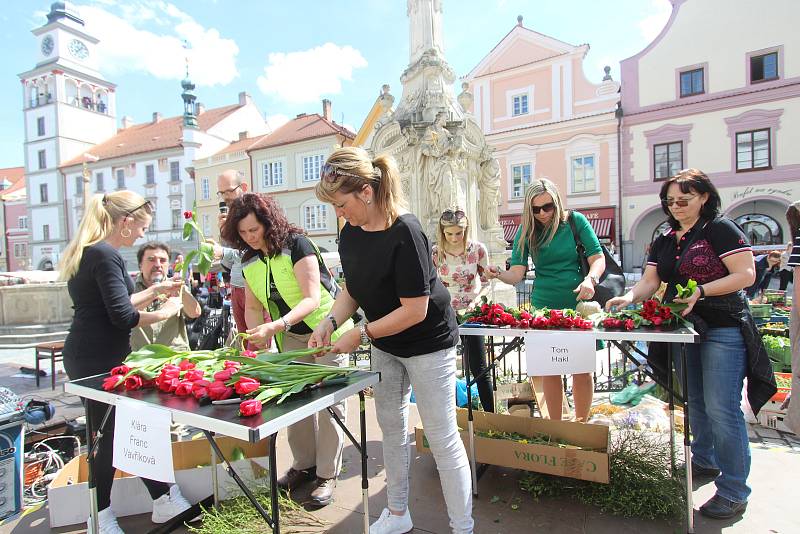 Květinová show na třeboňském náměstí