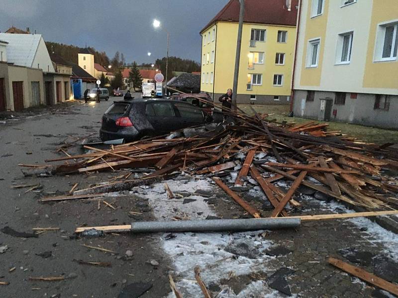 Bouře Sabine řádila ve Studené.