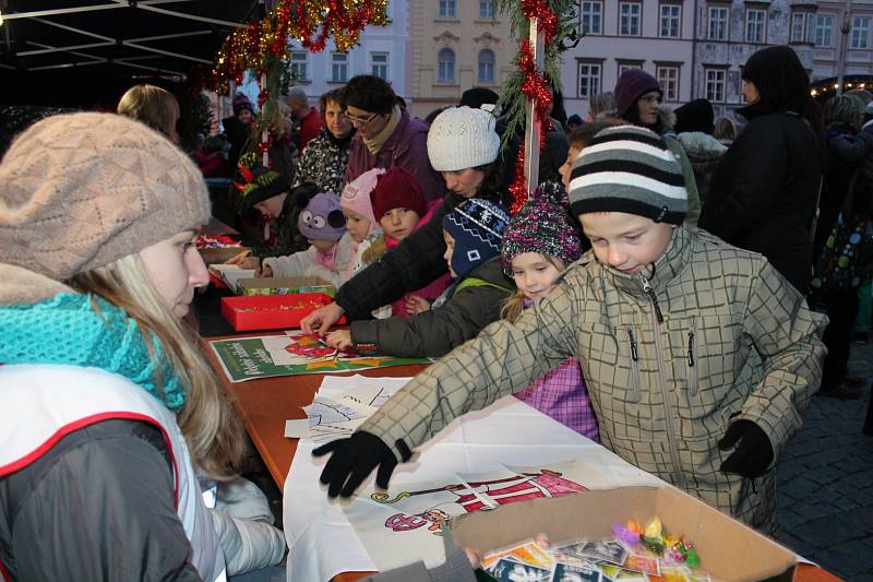 Pekelně zábavné odpoledne a rozsvícení vánočního stromu v Jindřichově Hradci.