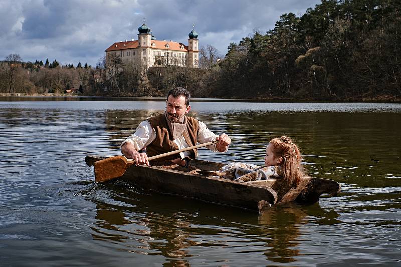 Tvůrci pohádky Tajemství staré bambitky 2 hlásí hotovo. Poslední klapka padla minulý týden na zámku v Jindřichově Hradci.