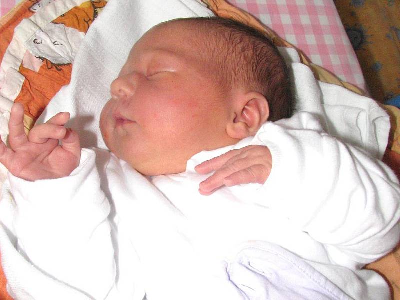 Eliška Mottlová z Otína se narodila 8. března 2011 Michaele a Pavlu Mottlovým. Vážila 3 650 gramů a měřila 50 centimetrů. Doma se na ti těšila sestřička Zuzana. 