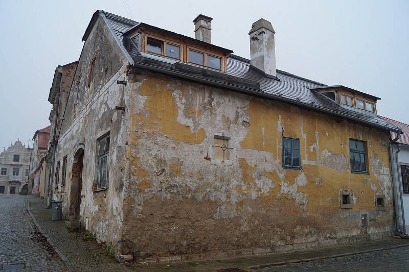 Pohled na restaurovaný dům s číslem popisným 545.