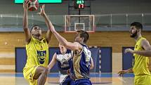 Jindřichohradečtí basketbalisté porazili v 17. kole I. ligy Chomutov vysoko 117:76.