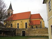 Kostel sv. Mikuláše v Suchdole nad Lužnicí.
