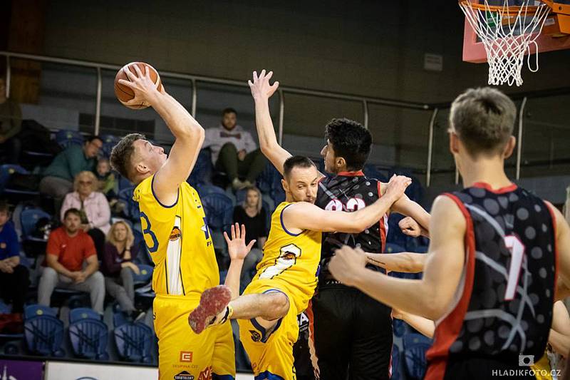 Hráči Fio Basketu sice ve druhém finálovém souboji play off I. ligy doma porazili GBA EU Praha 80:76, ale z titulu se radoval hostující tým.