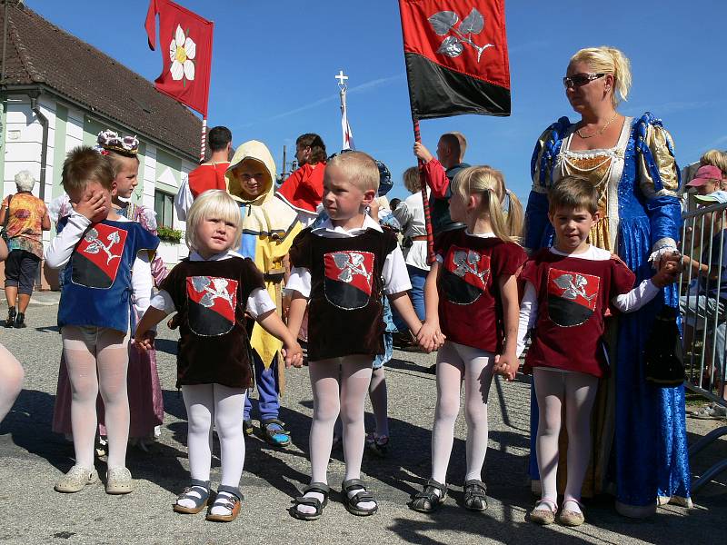 Staroměstské slavnosti pod Landštejnem patří mezi vyhledávané letní akci.