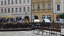 Restaurace i cukrárny v Jindřichově Hradci v pondělí otevřely zahrádky.