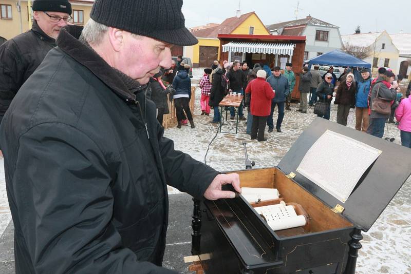 Vánoční trhy v Kardašově Řečici.