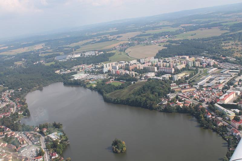 Na jindřichohradeckém letišti se uskutečnila akce s názvem Létání pro Hradec.