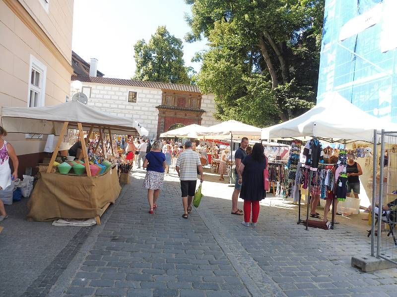 Prezentace třeboňských lázní, Lázeňská Třeboň, nalákala  na náměstí místní, rekreanty i lázeňské hosty.