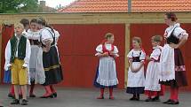 Mezinárodní folklorní festival U Zlaté Stoky v Lomnici nad Lužnicí.