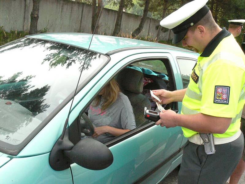 Policejní akce s názvem Řídíme s rozumem, pijeme nealkopivo. 