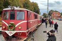 V neděli 2. října 2022 v 17.06 hodin odjel z jindřichohradeckého nádraží úzkokolejky, jak všichni věří, dočasně poslední vlak.