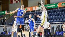 Basketbalisté GBA Fio banka Jindřichův Hradec v dramatické pohárové bitvě podlehli favorizovanému pražskému USK až v prodloužení.