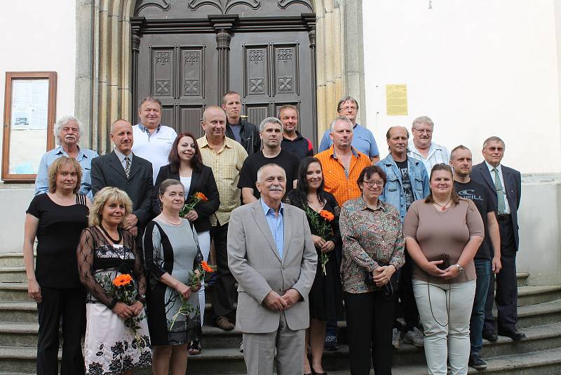 Zlaté kříže 1. a 3. třídy převzali dárci krve z Jindřichohradecka.