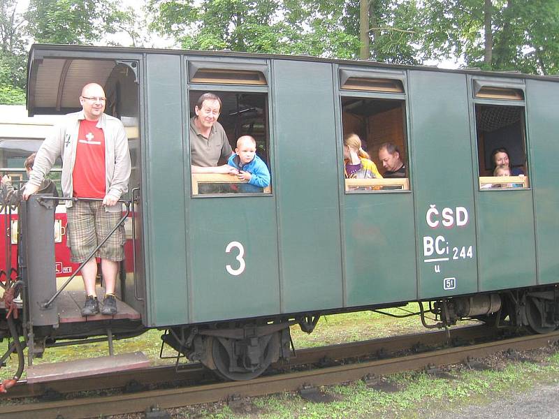 Jizda parním vlakem Českou Kanadou v sobotu 18. června 2011.