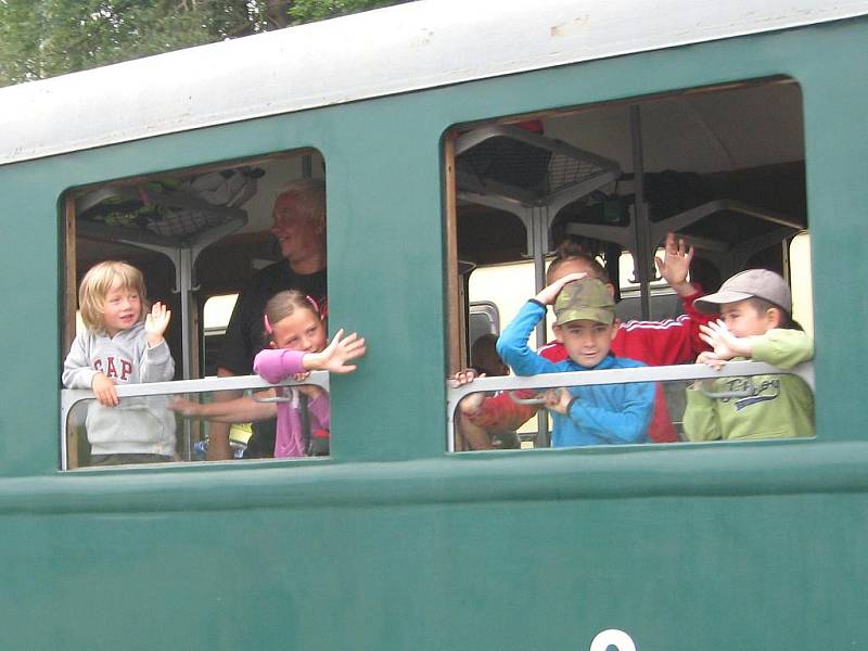 Jizda parním vlakem Českou Kanadou v sobotu 18. června 2011.