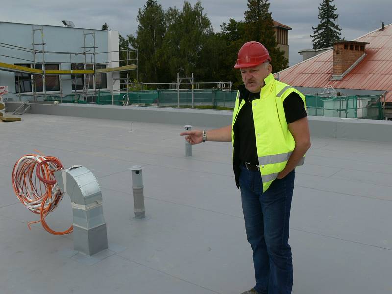 Nový pavilon D jindřichohradecké nemocnice se blíží k dokončení.