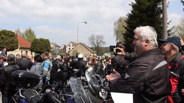 Ve Strmilově se konala tradiční motorkářská bohoslužba.