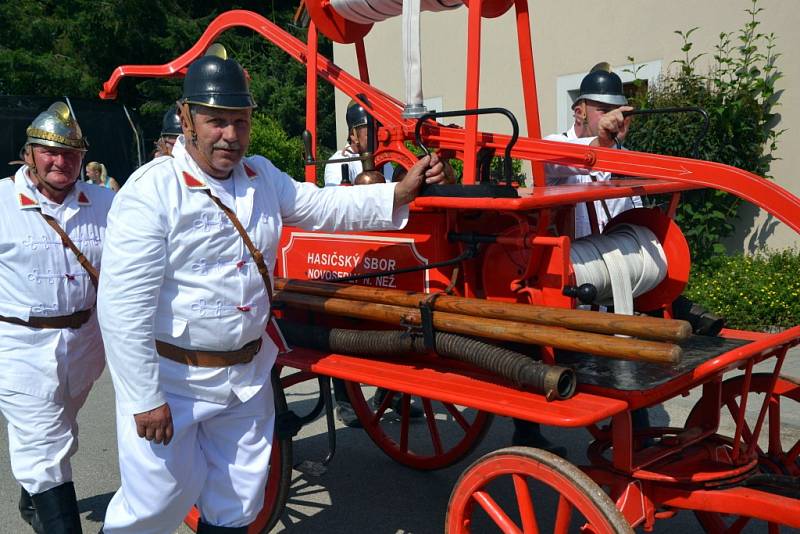 Oslavy 120 let SDH Pluhův Žďár. Zlatým hřebem byly ukázky historické techniky.