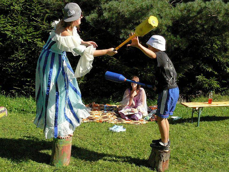 Tematicky zaměřeného tábora Excalibur 2010 se zúčastnilo na sedmdesát dětí.