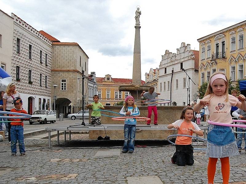 Slavonické náměstí. Snímek je ze Dne s Deníke ve Slavonicích.